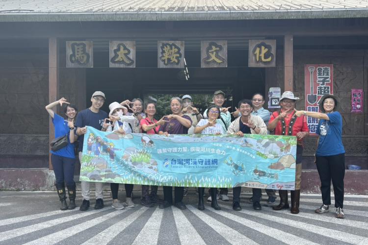 馬太鞍門口合照